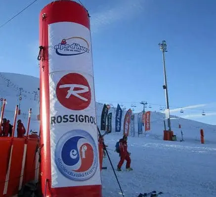 Totem Gonflable Airsolid 3m00 ESF 2 1 e1563479830691 1