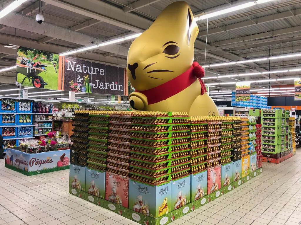 Mascotte gonflable grande distribution lapin gonflble lindt 7 Lapin-gonflable-Lindt