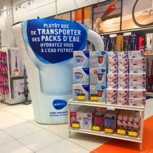 PLV gonflable magasin et centre commercial AIRSYSTEMS AIRSTYLE Brita Carafe gonflable 2.10m 1 Fabricant PLV gonflables - PLV gonflables - Bouteille canette gonflable - BRITA