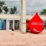 AIRSYSTEMS - Spécialiste Structures gonflables : ACCROCHE-REGARD GONFLABLE : Goutte de sang gonflable - E.F.S