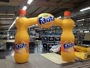 arche gonflable personnalisée Fanta
