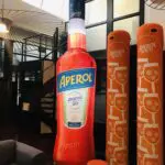 Totems et colonnes gonflables -Totem gonflable publicitaire APEROL