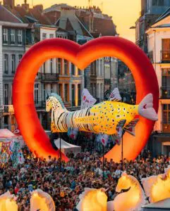 Cheval gonflable Lille 3000