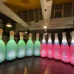 plv bouteilles gonflables champagne jeeper