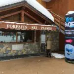 Totems gonflables publicitaires : totem gonflable publicitaire Yéti Shop Méribel