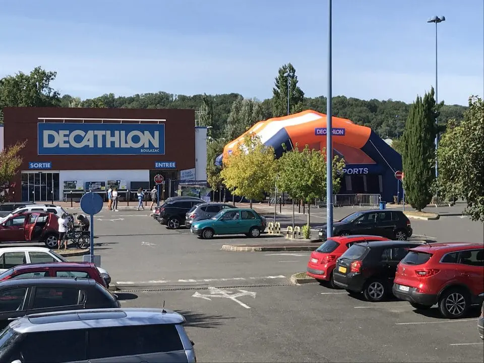 Inflatable stand AIRSYSTEMS AIRSTYLE Decathlon Perigueux Stand gonflable multisports 18x14m 1 e1571736363448 1 AIRSYSTEMS AIRSTYLE Decathlon Perigueux Stand gonflable multisports 18x14m 1 e1571736363448 1