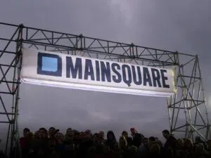 Gonflable géant concert et festival Structure gonflable Mainsquare 4 AIRSTYLE 1 main square