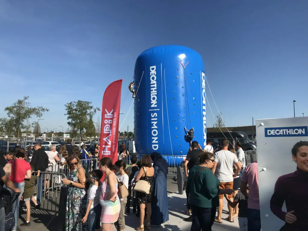 Structure sportive gonflable mur escalade gonflable airsystems airstyle decathlon france 2 scaled 4 Structure sportive gonflable