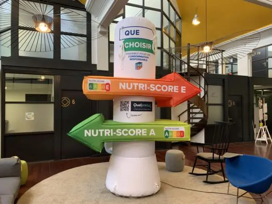 Totem gonflable personnalisé Ufc Que Choisir