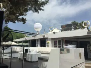 Ballon gonflable sur-mât Moët & Chandon
