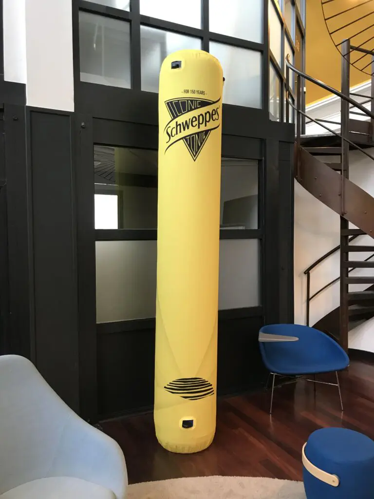 Totems gonflables Schweppes