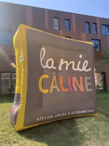 mur-gonflable-cookiz-la-mie-caline