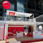 ballons-de-basket-gonflables-sur-mat-caisse-depargne