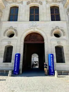 totems gonflables ministère des armées
