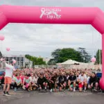 arche gonflable ruban rose