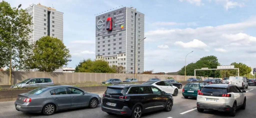 voiture gonflable nissan qashqai