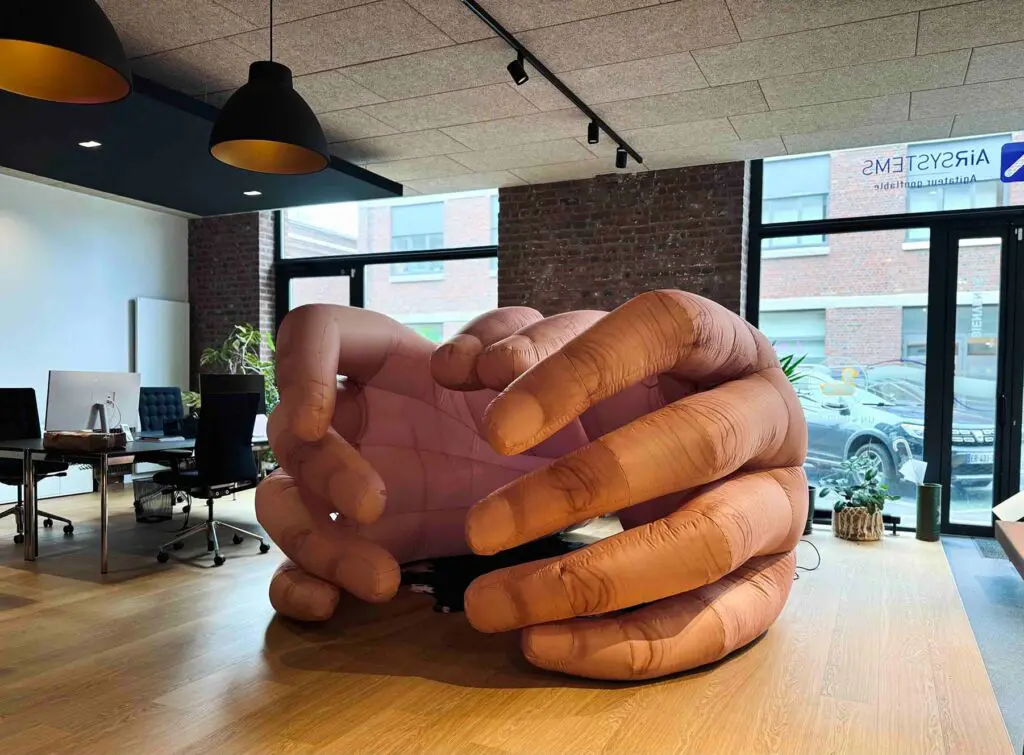 Mains gonflables Caballero & JeanJass Mains gonflables Caballero Jean Jass 2025 Mains gonflables Caballero Jean Jass 2025