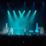 mains gonflables non stop productions