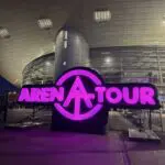 signaletique gonflable arena tour indochine