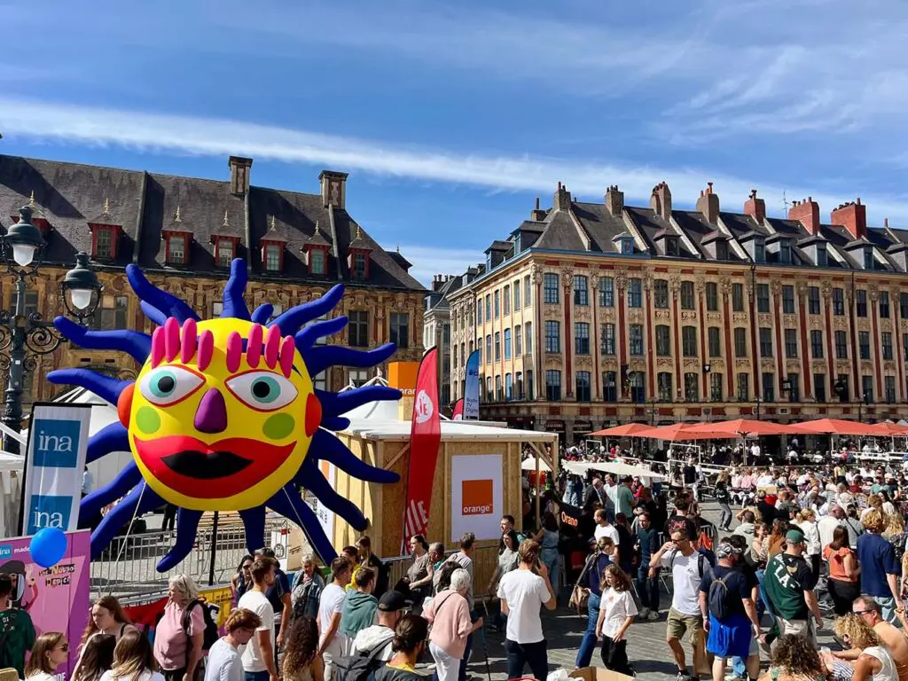 tete gonflable lille3000 braderie lille
