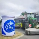 pot de yaourt gonflable au prè