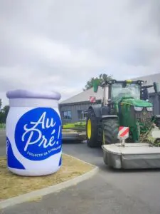 pot de yaourt gonflable au prè