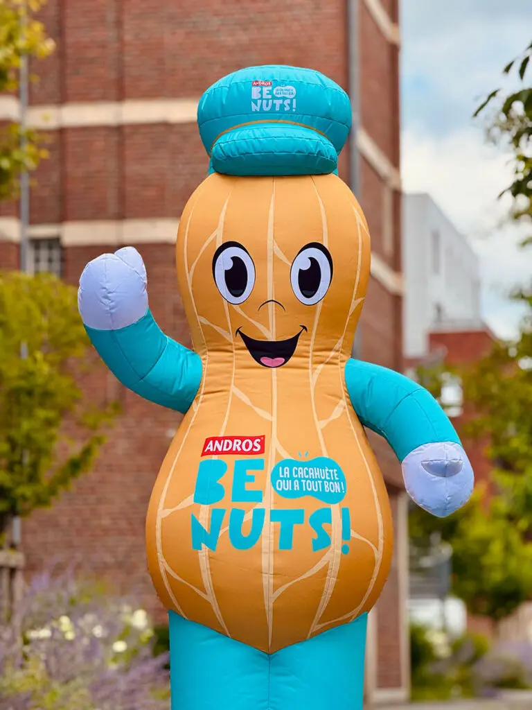 mascotte gonflable be nuts