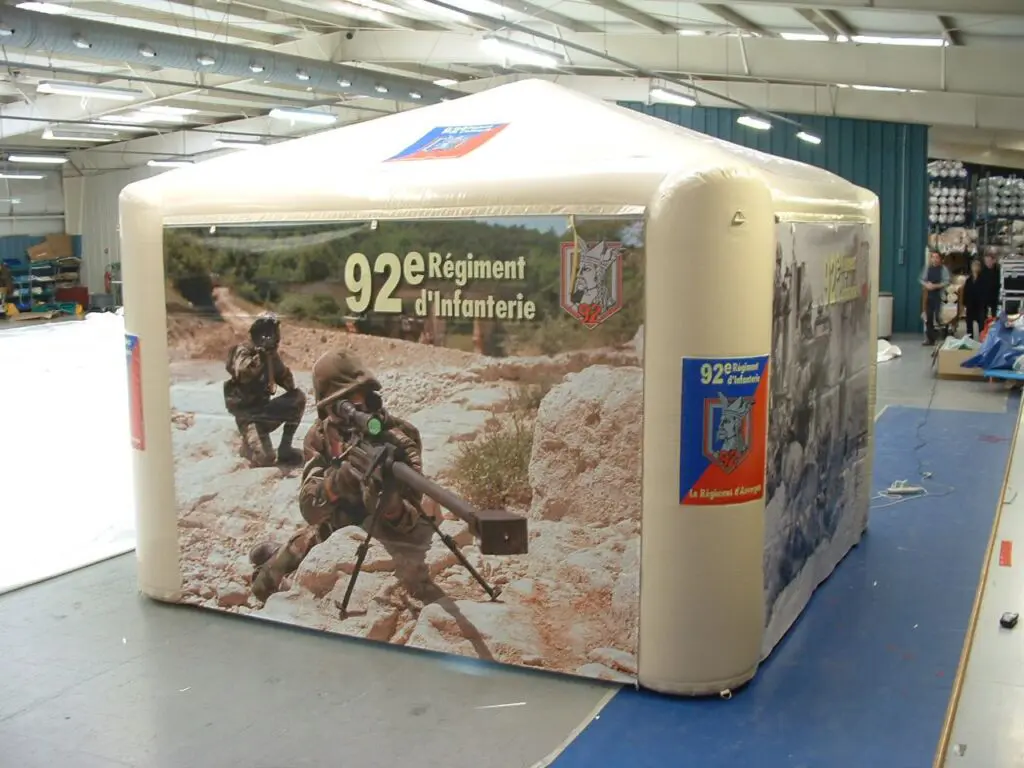 stand gonflable armée de terre