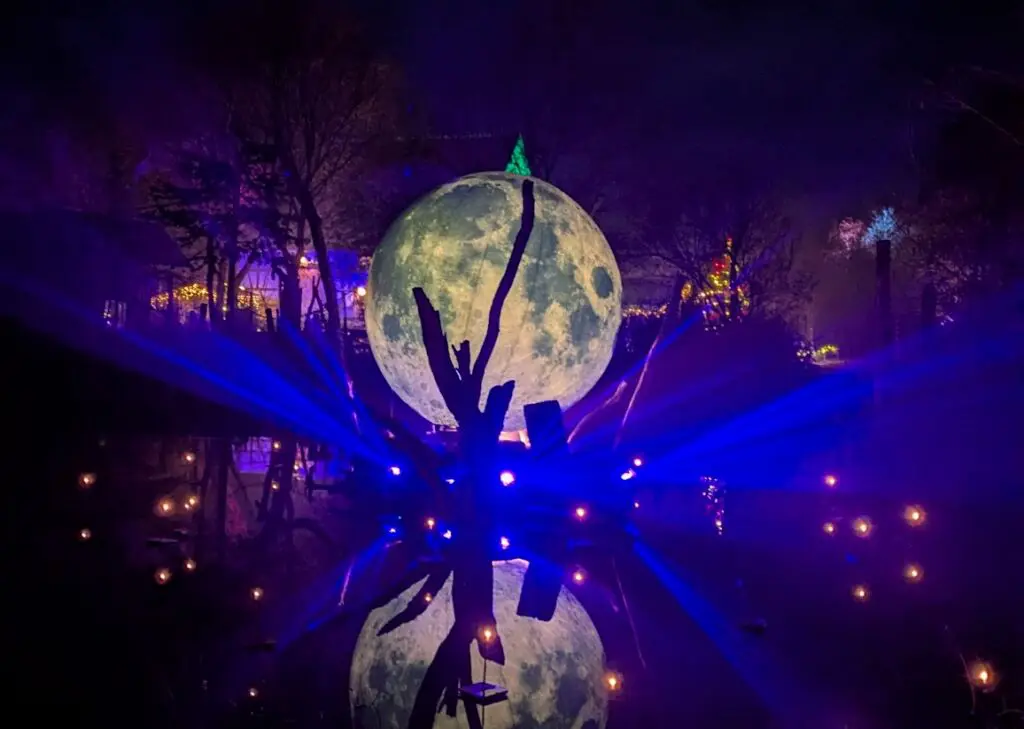 lune gonflable parc sainte croix 2