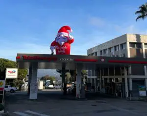 pere noel gonflable ceccaldi 1