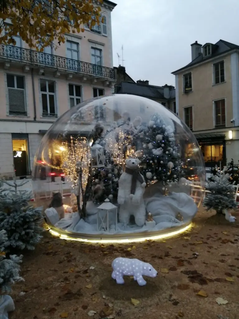 vitribulle gonflable pau