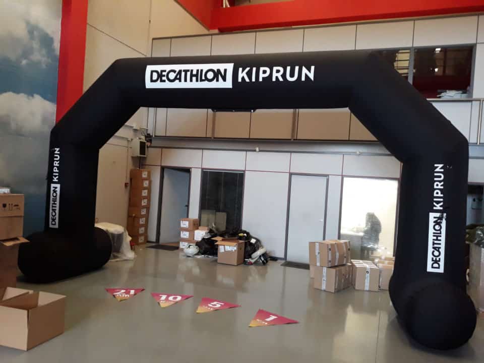 Arches gonflables : Arche gonflable publicitaire Decathlon Kiprun