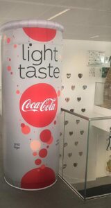 Canette gonflable Coca-Cola