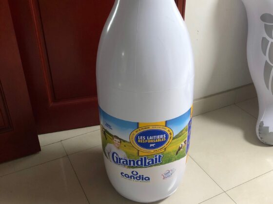 Bouteilles gonflables lait Candia