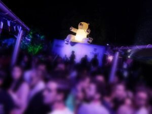 Ours gonflable La Villa Club