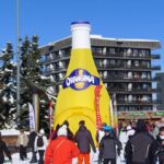 Stand gonflable publicitaire - bouteille gonflable Orangina