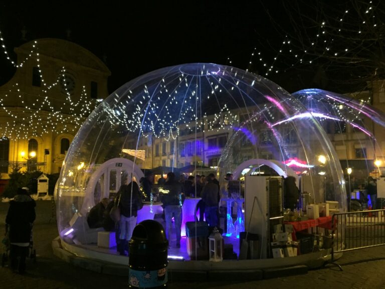 AIRCRYSTAL : Bulles gonflables de 10m(Ø)