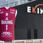 En route pour la victoire avec le maillot gonflable JL Bourg