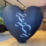 Coeur noir gonflable