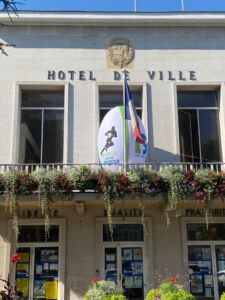 ballon de rugby gonflable Livry Gargan