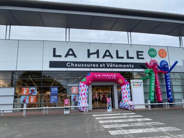 arche gonflable la halle Brive