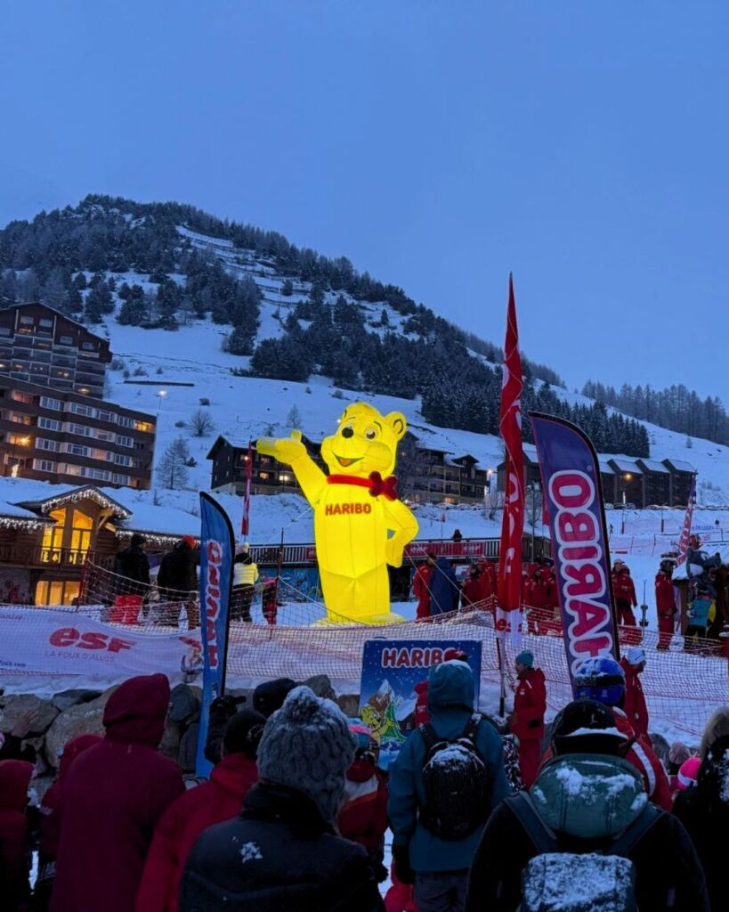 mascotte gonflable ours haribo