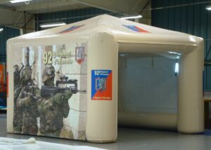 tente gonflable militaire