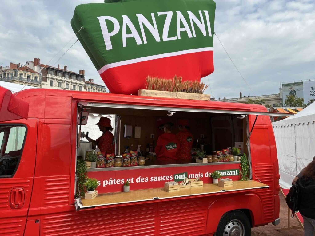 logo gonflable panzani l'uzyne